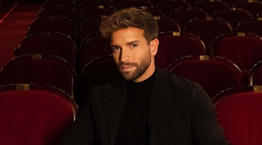 Pablo Alborán 2022 U.S. theater tour in Los Angeles A Spanish