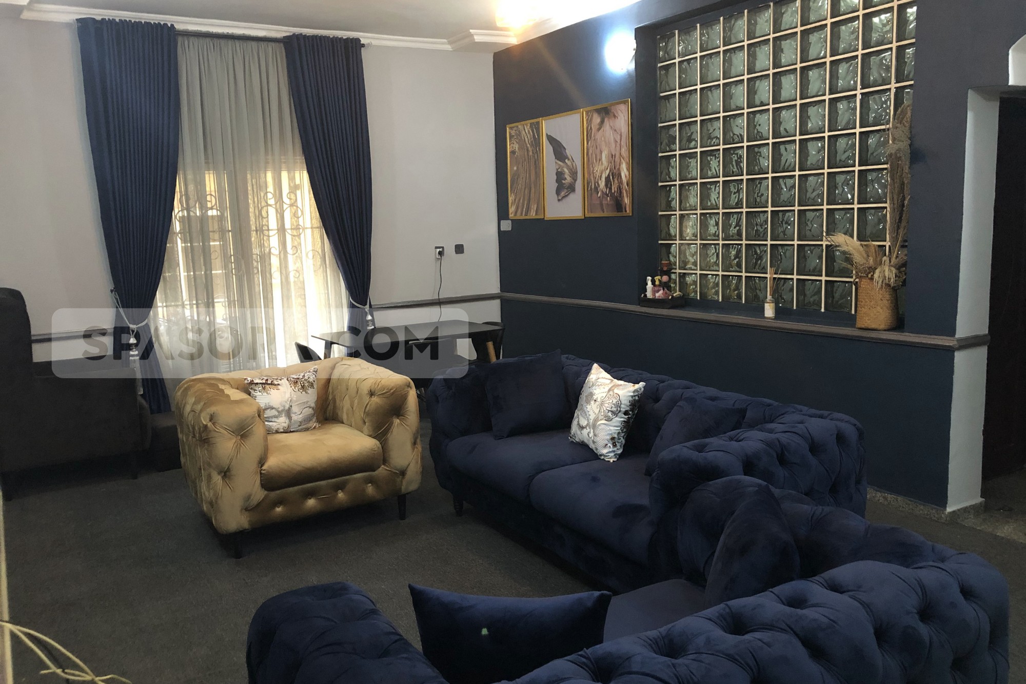 Renee apartment