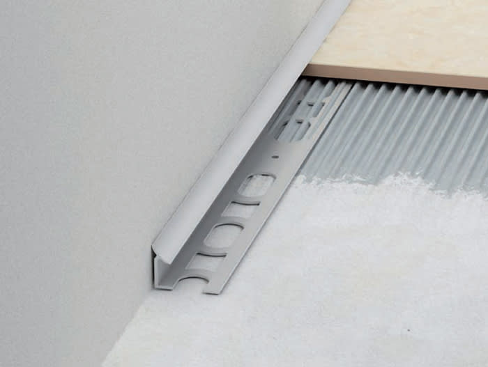 OVERG.LIST GULV/VEGG PVC HVIT 7MM 270CM Spesialverktøy