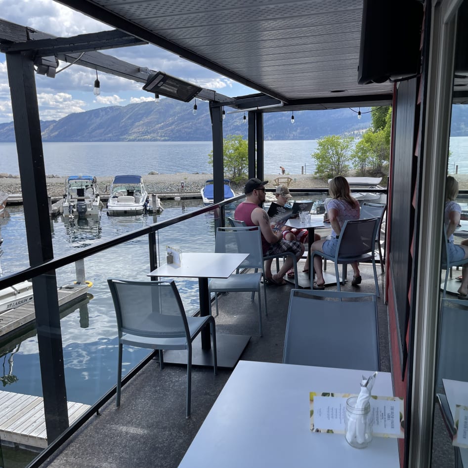 Family-Friendly Dining in Peachland: Kid-Approved Menus
