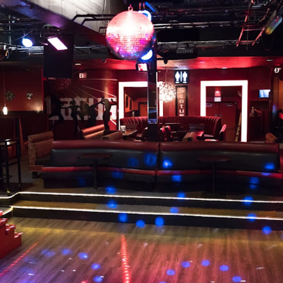 Dancing the Night Away at Status Nightclub