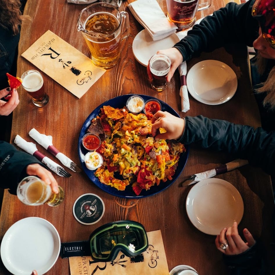 Bars and Pubs in Revelstoke | Good Food & Good Vibes