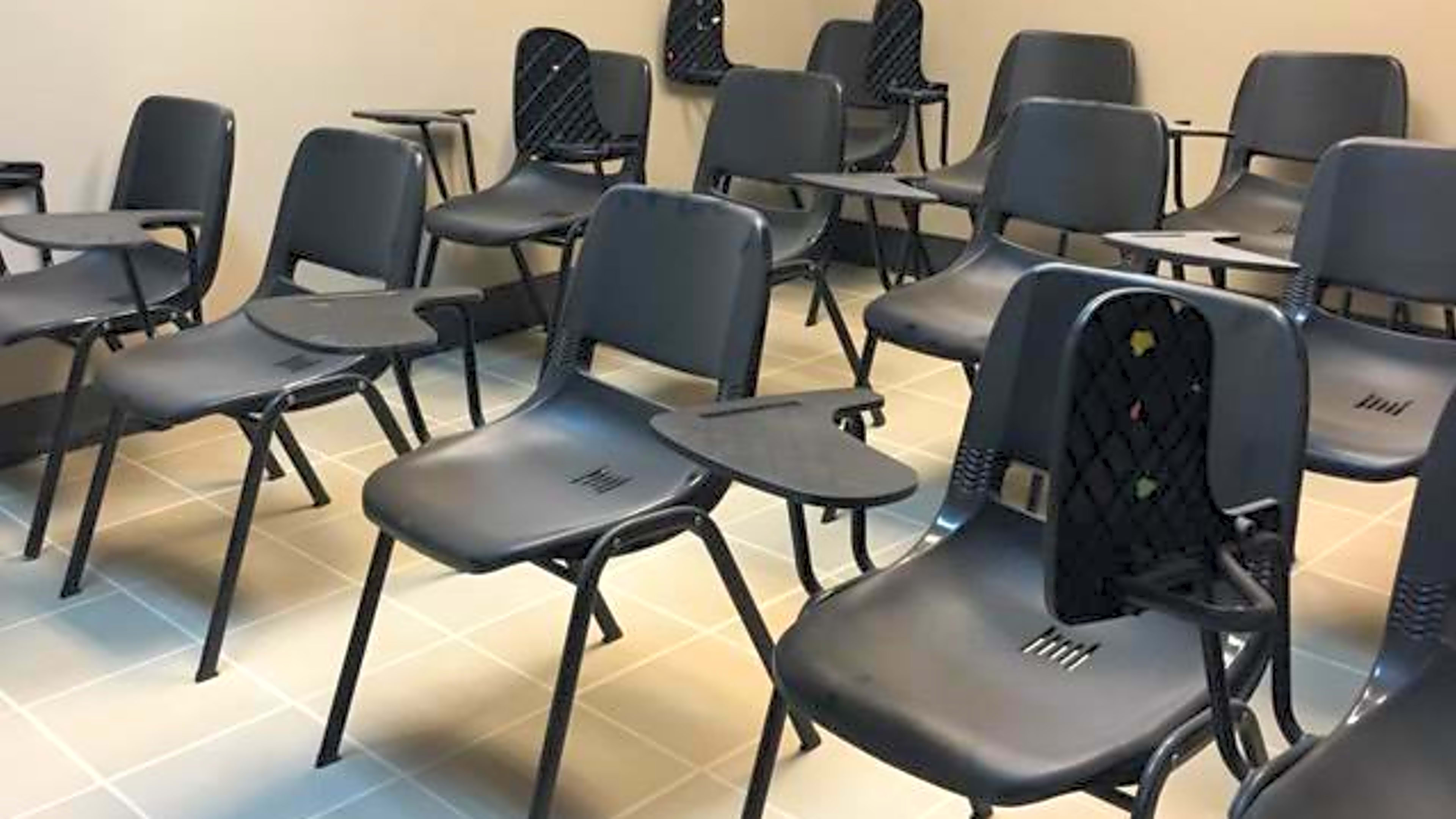 spacious meeting rooms for up 100 people, , | Rent it on Splacer