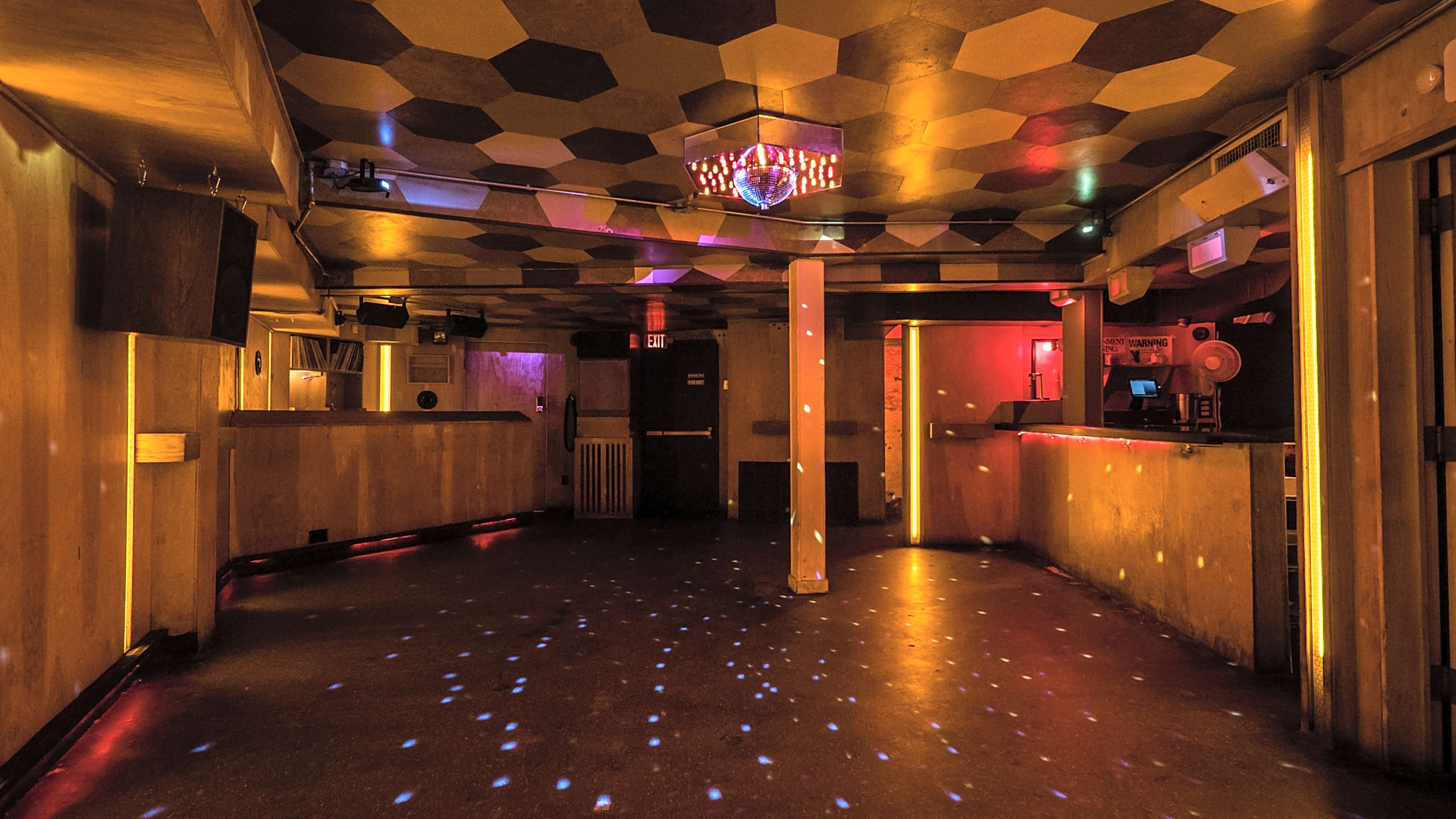Basement Nightclub Disco New York NY Rent It On Splacer basement-nightclub-disco-new-york-ny-rent-it-on-splacer
