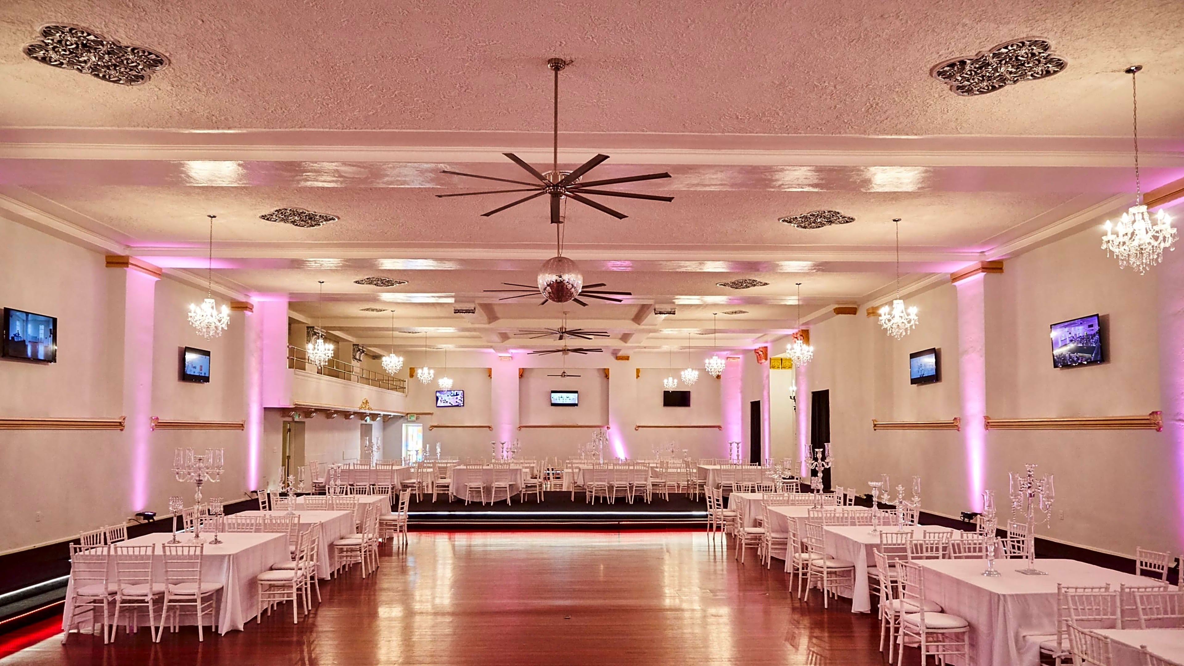 Historic Event Venue HOLLYWOOD BALLROOM, , Rent it on Splacer