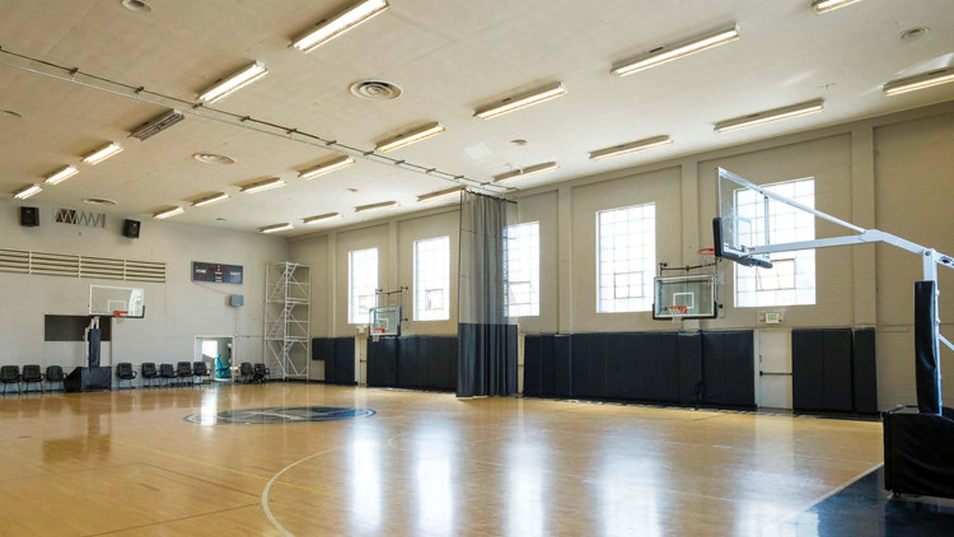 Basketball Court - Indoor - NBA Sized , , | Rent it on Splacer