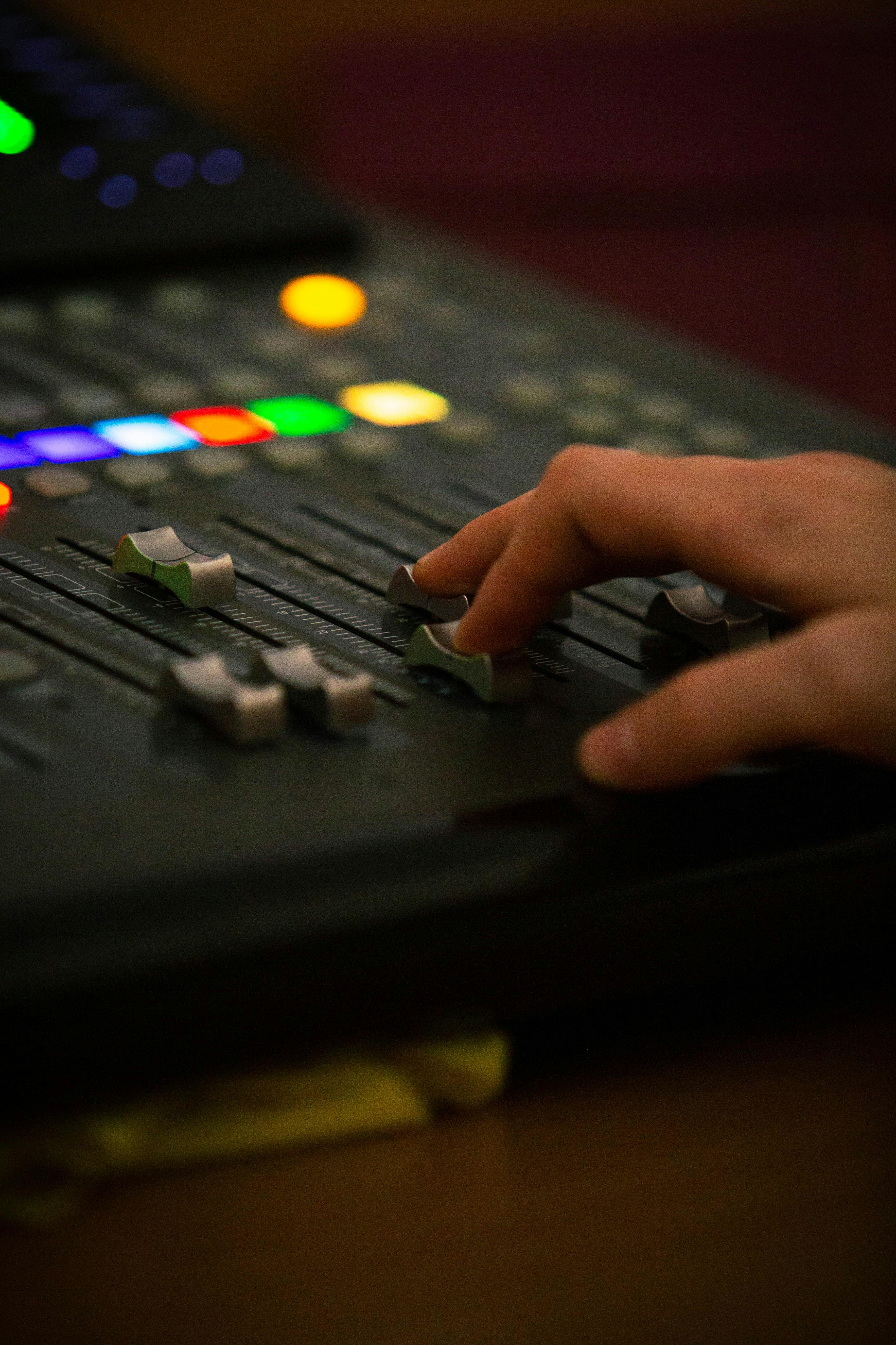 Hands on Fader