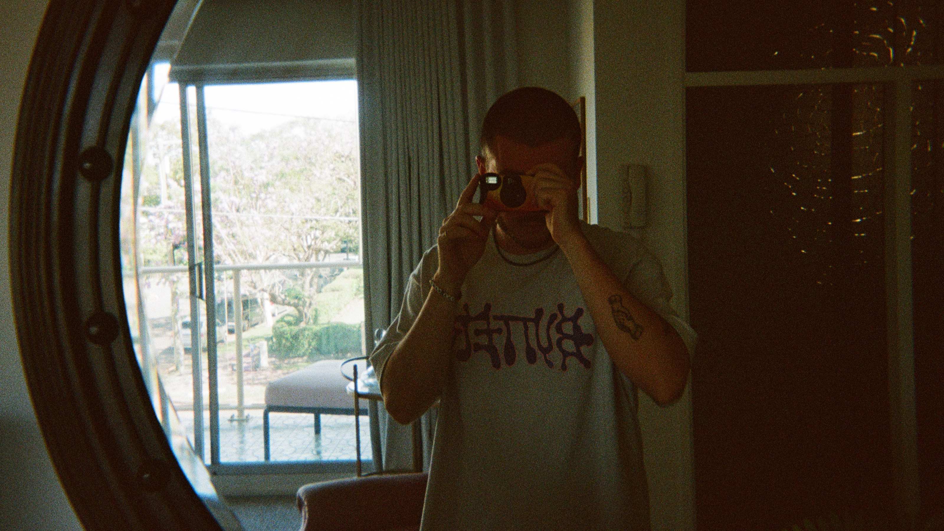 nuxe image 2