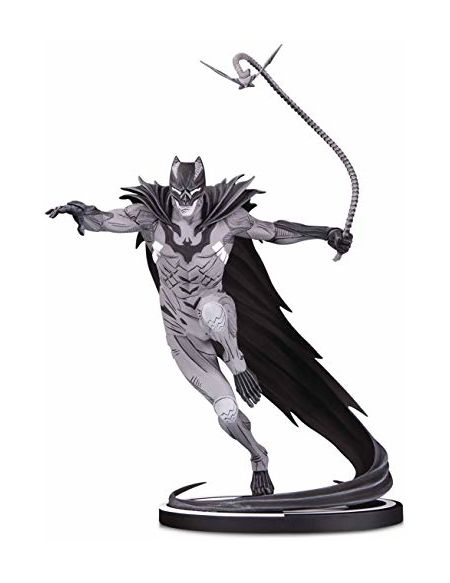 Batman Black & White Statue By Kenneth Rocafort