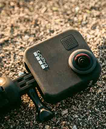 7 Ways on How to Mount GoPro on Motorcycle Helmet - Complete Guide | Sporty Journal 1 gopro