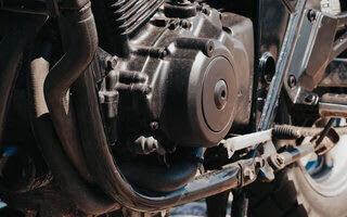 What is Engine Braking Motorcycle | Complete Guide | Sporty Journal 1 Engine braking motorcycle