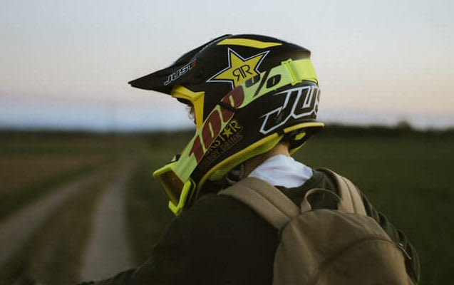 HJC IS-17 Full Face Motorcycle Helmet Review for Safe Ride in 2023 3 hjc is 17 review