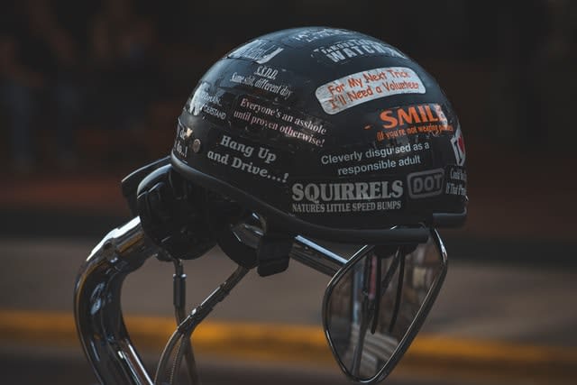 5 Best Reflective Motorcycle Helmet Stickers in 2023 | Sporty Journal 6 Reflective Stickers for Motorcycle Helmet