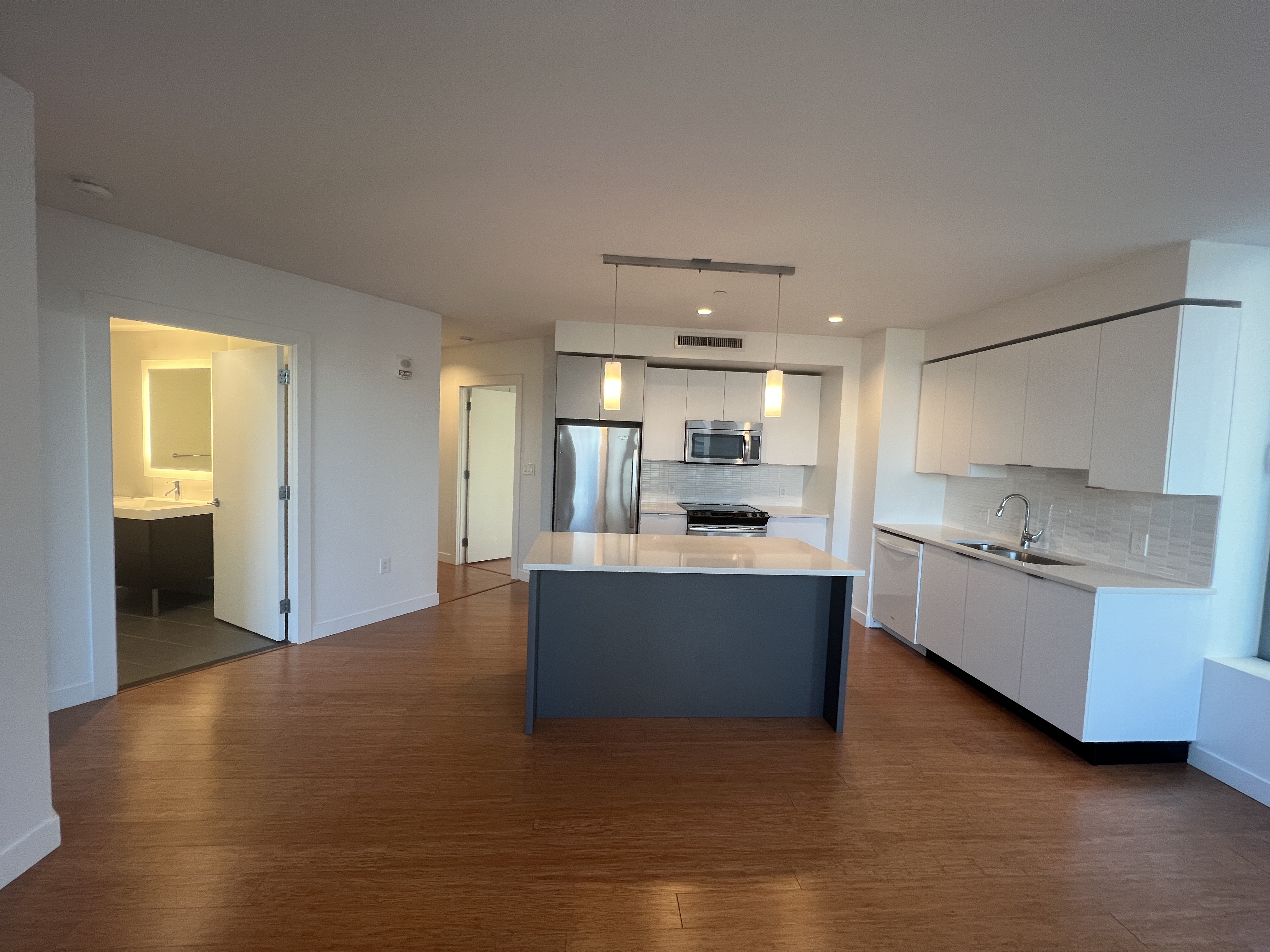 120 Kingston St, Chinatown