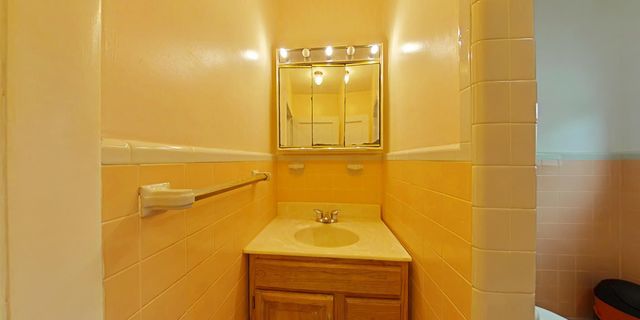 25 Harris Ave, Wellesley