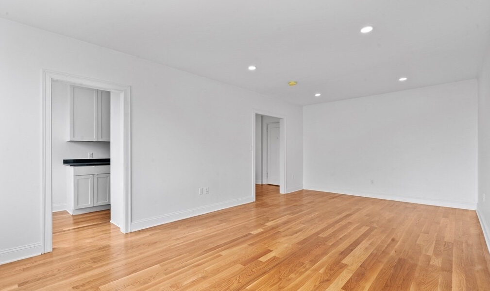 50 Follen St, Neighborhood Nine