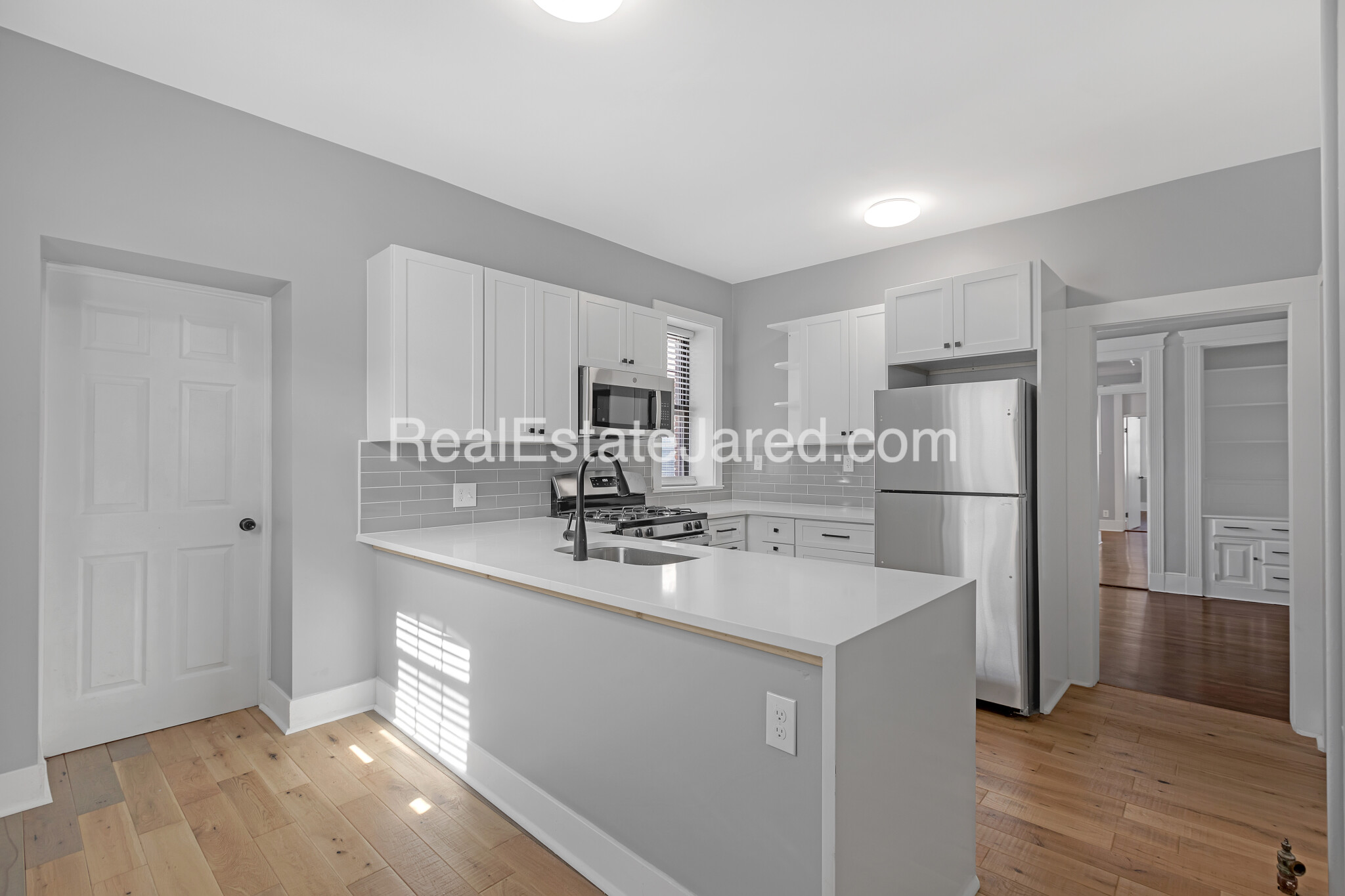 28 Glenville Ave, Allston