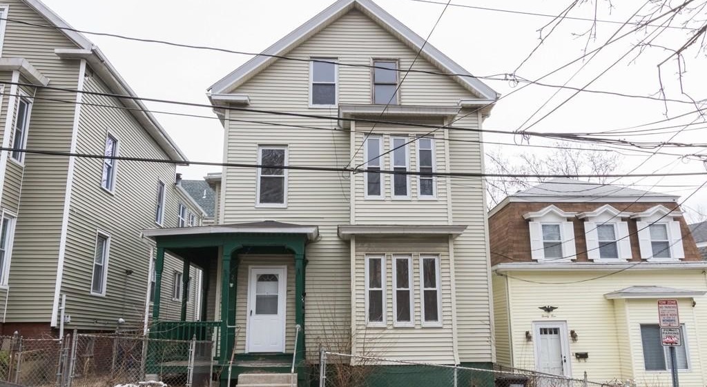 27 Pinckney St, East Somerville