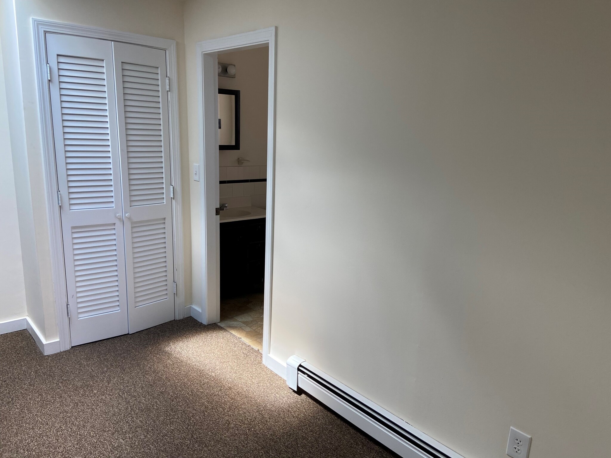 1383 Washington St, West Newton