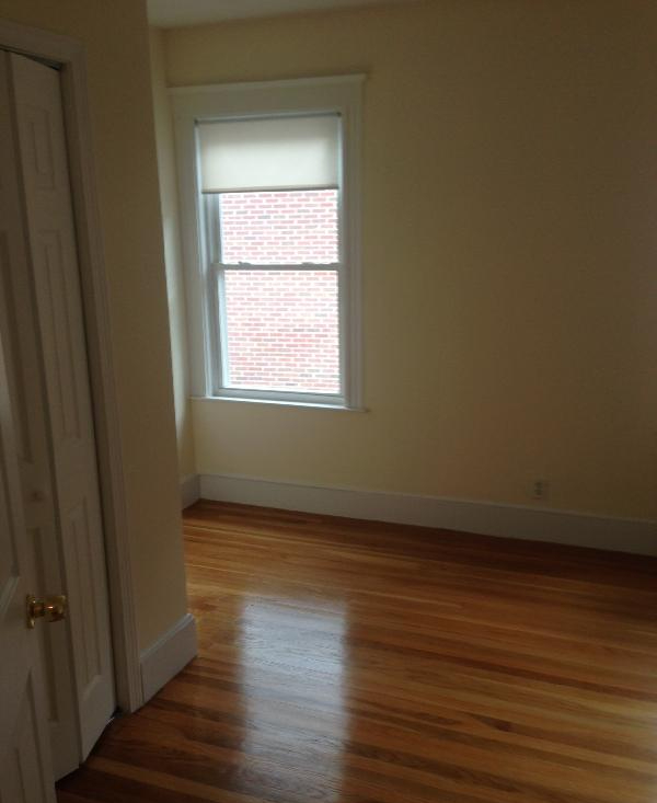 47 Algonquin Rd, Chestnut Hill