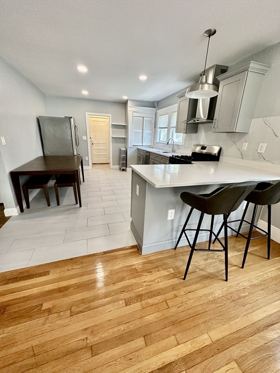 15 Colonial Ave, Nonantum