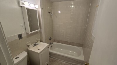 77 Hartford St, Newton Highlands