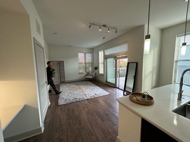 130 Cambridgepark Dr, North Cambridge