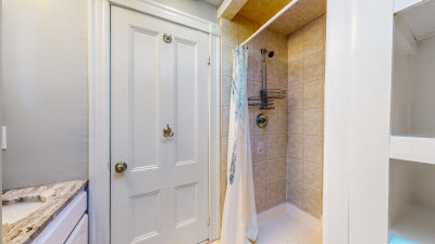 354 Waltham St, West Newton