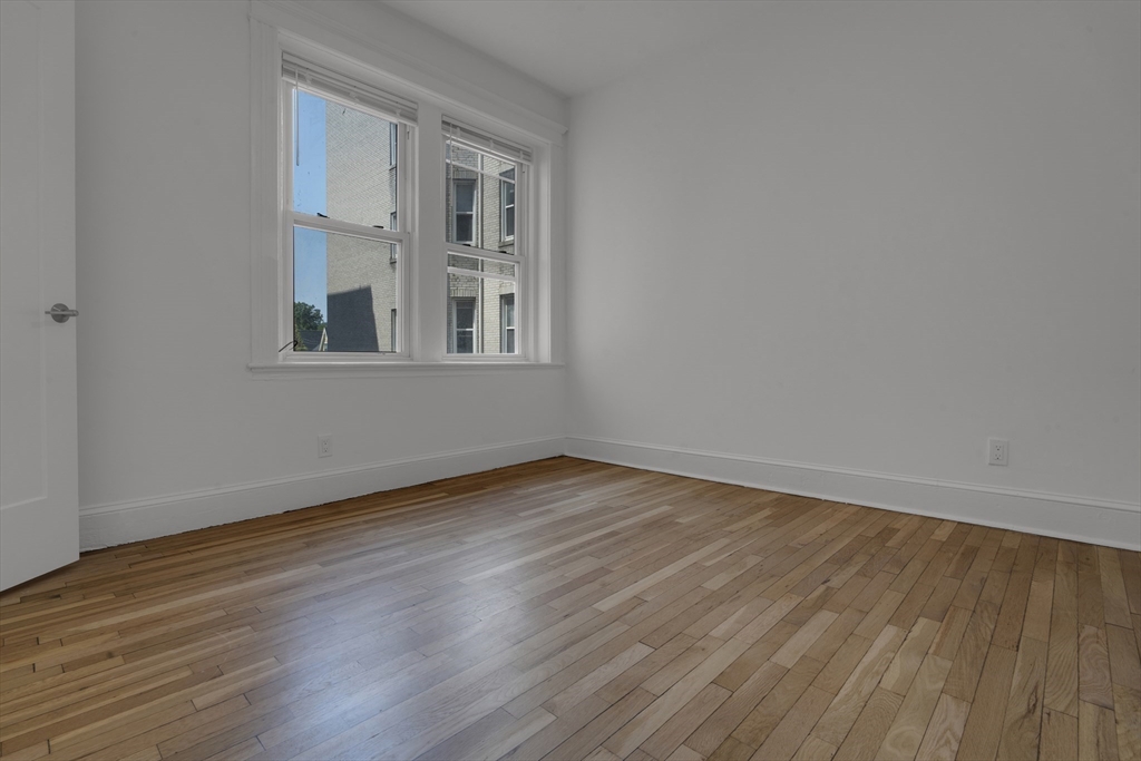 1082 Commonwealth Ave, Brighton