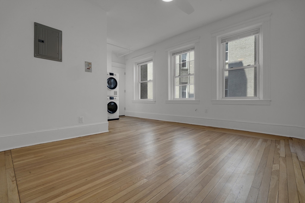 1082 Commonwealth Ave, Brighton