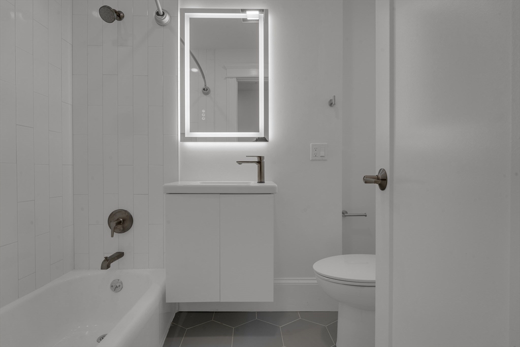 1082 Commonwealth Ave, Brighton