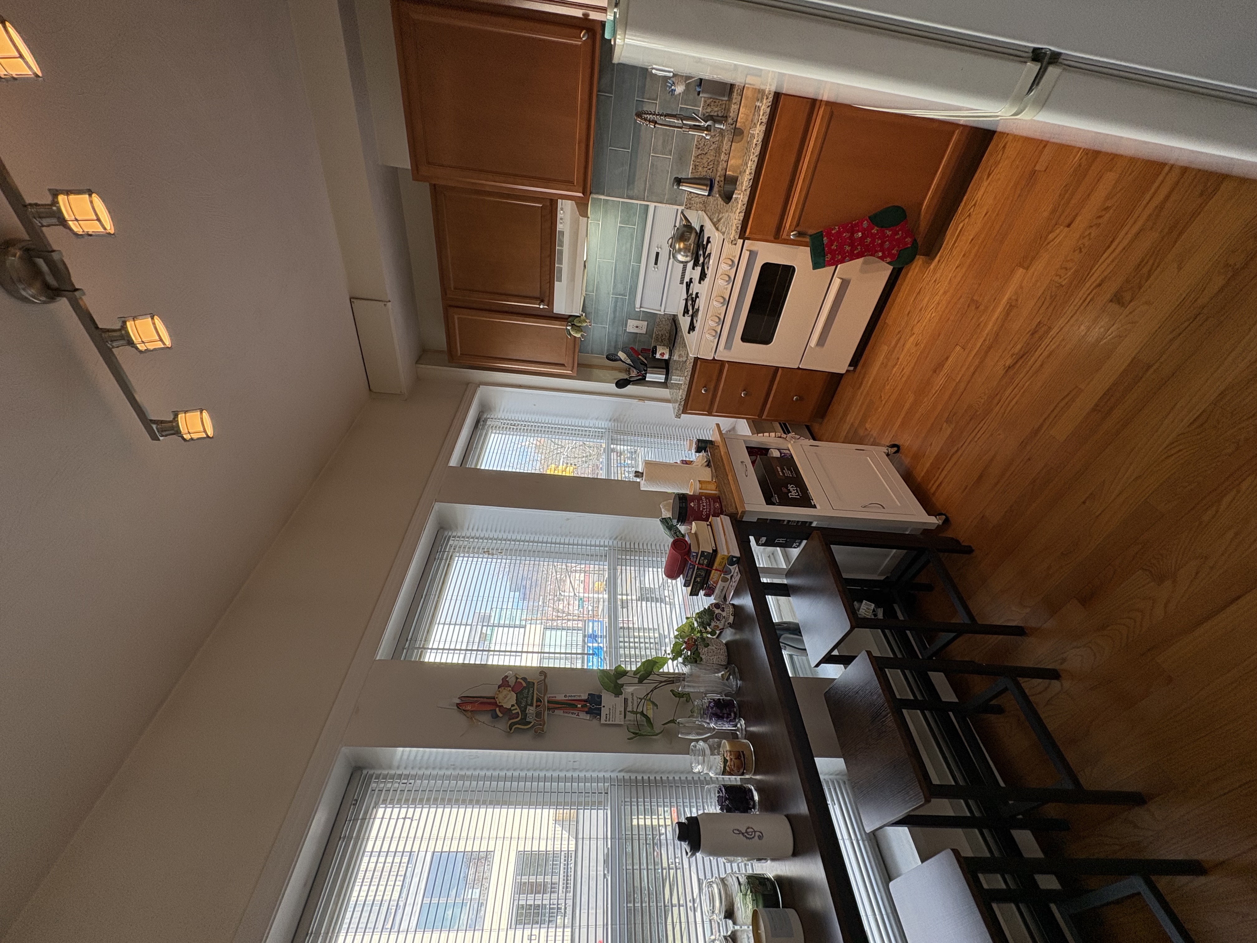 1054 Cambridge St, Inman Square