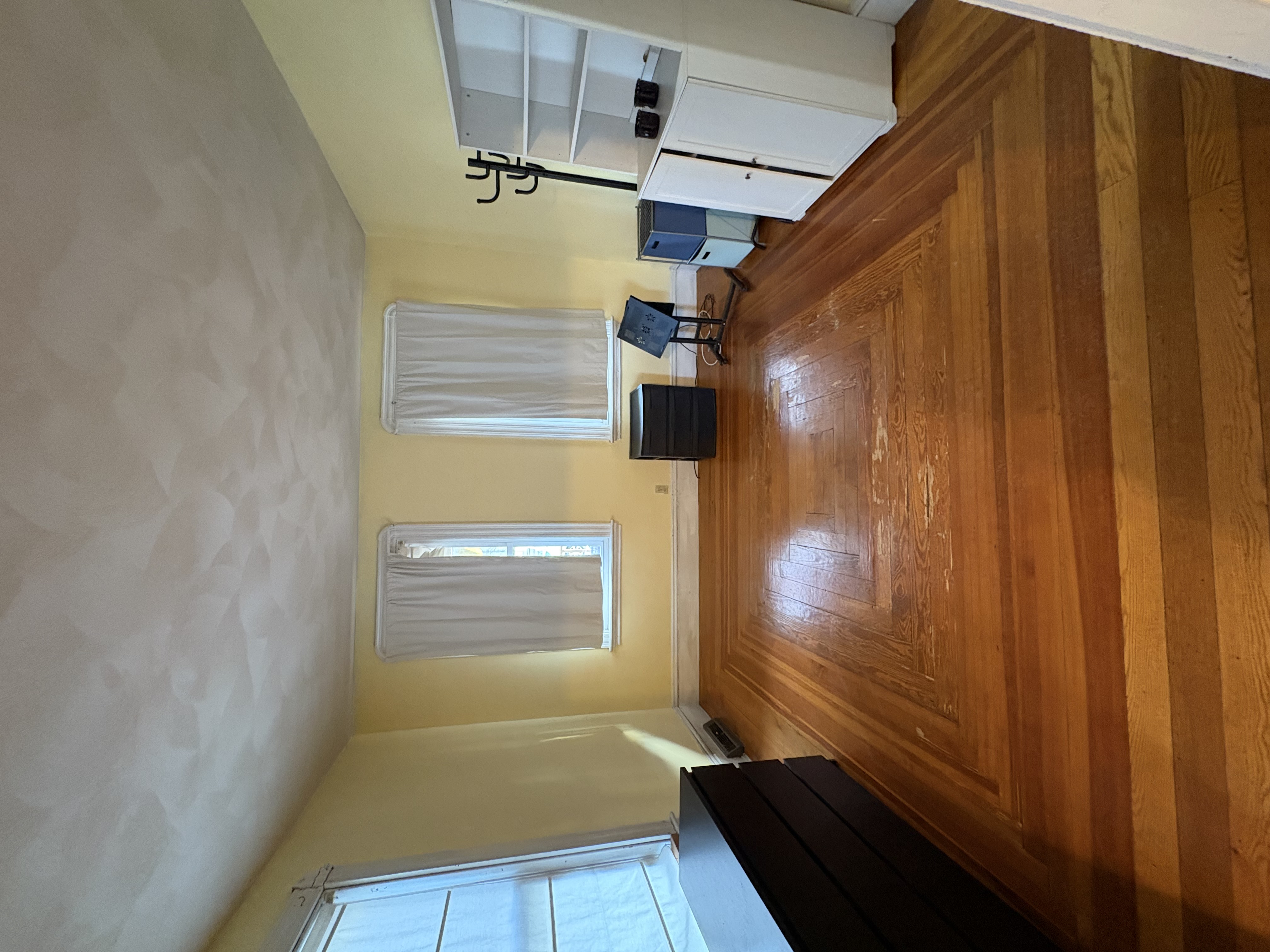 55 Newbern Ave, South Medford