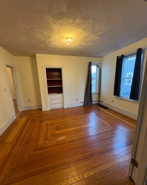 55 Newbern Ave, South Medford