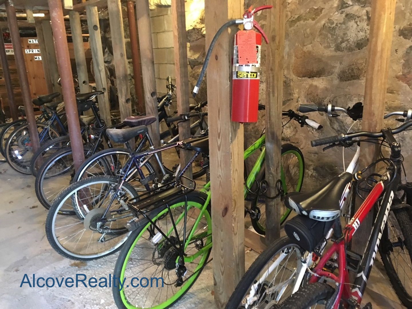 170 Summer St, Arlington