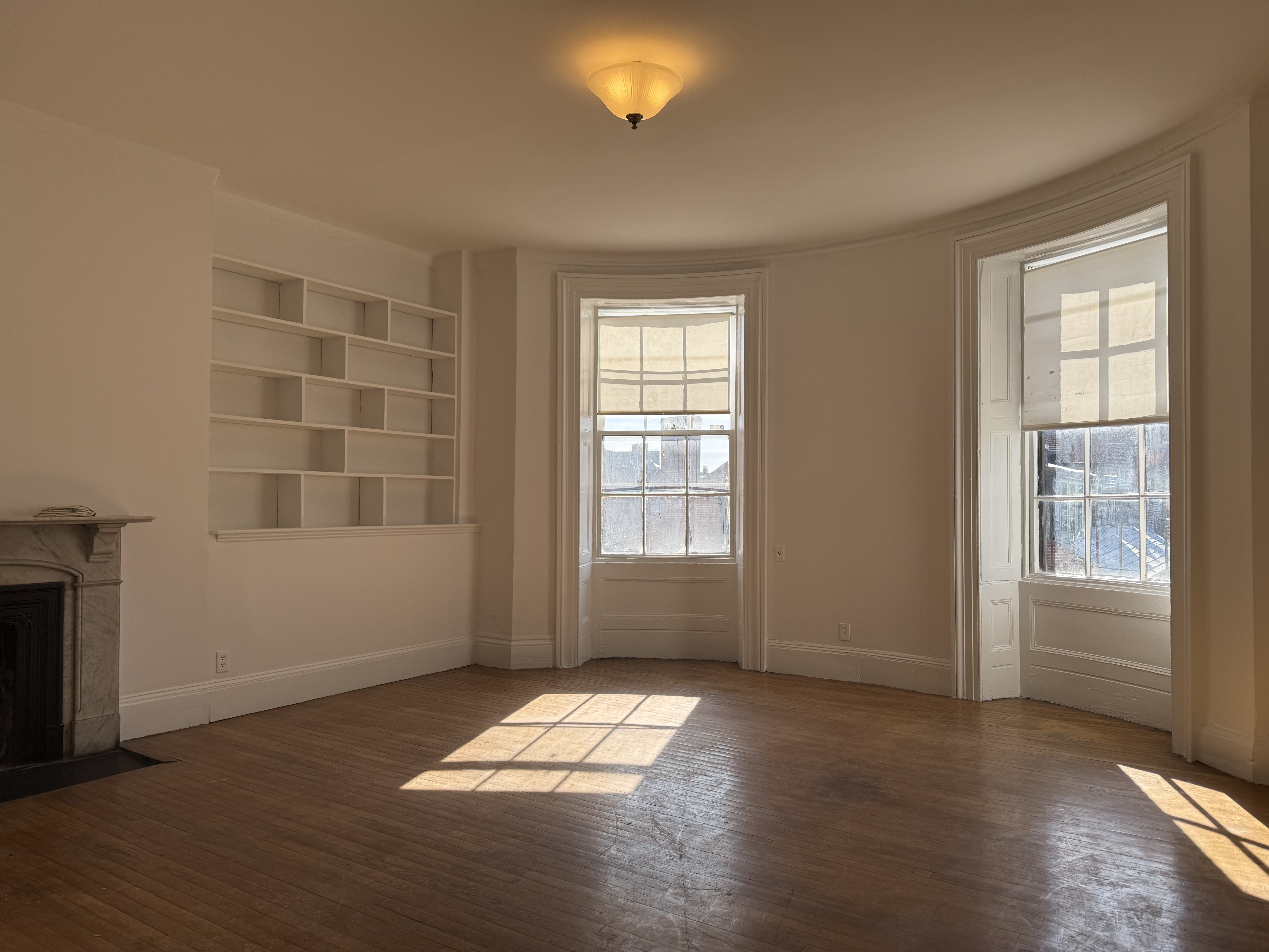 1 bed, 1 bath apartment for rent at 20 Mount Vernon St Unit 403, Dorchester