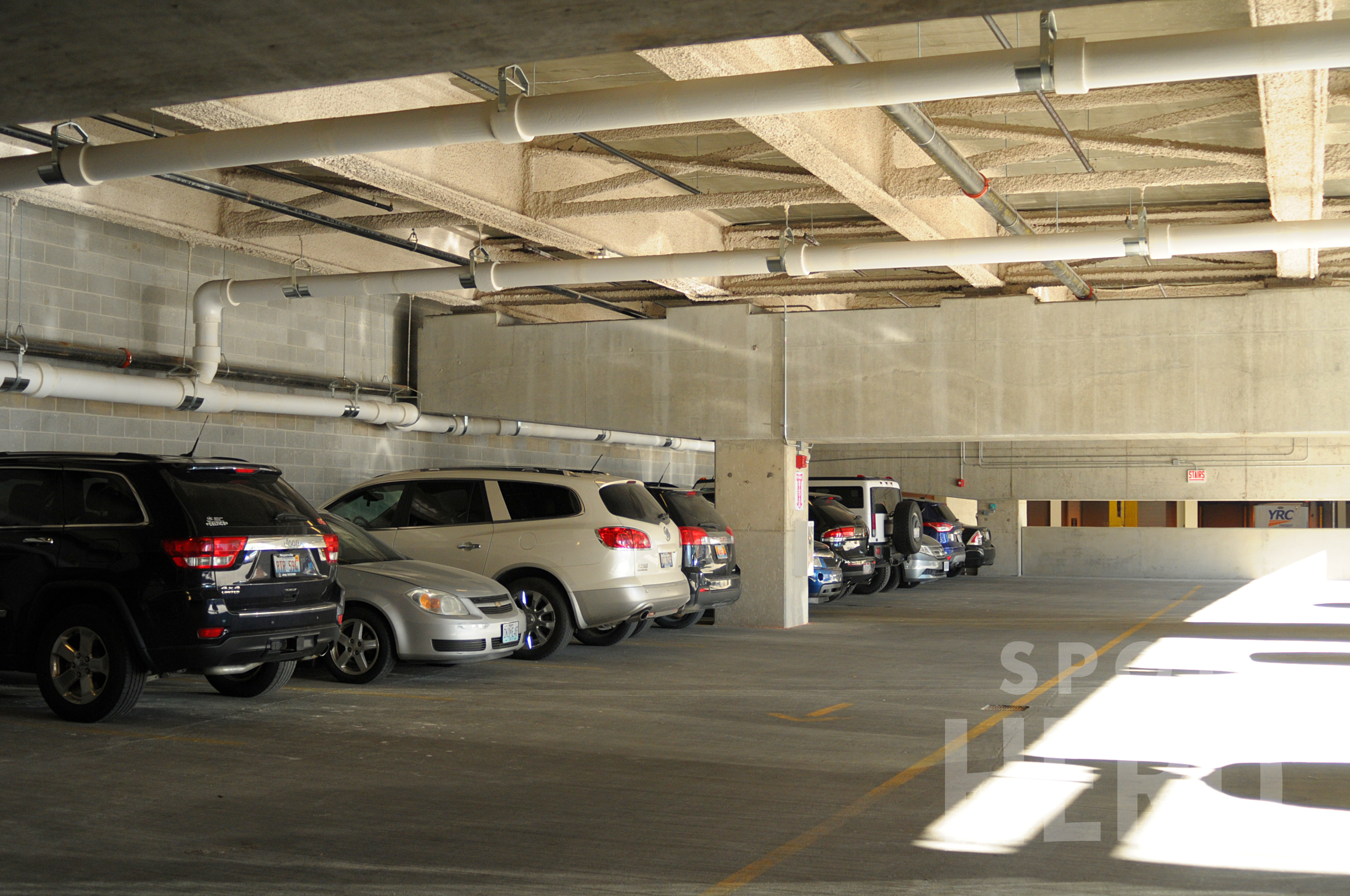 Photo of 325 W Wolf Point Plaza - Wolf Point Plaza Garage