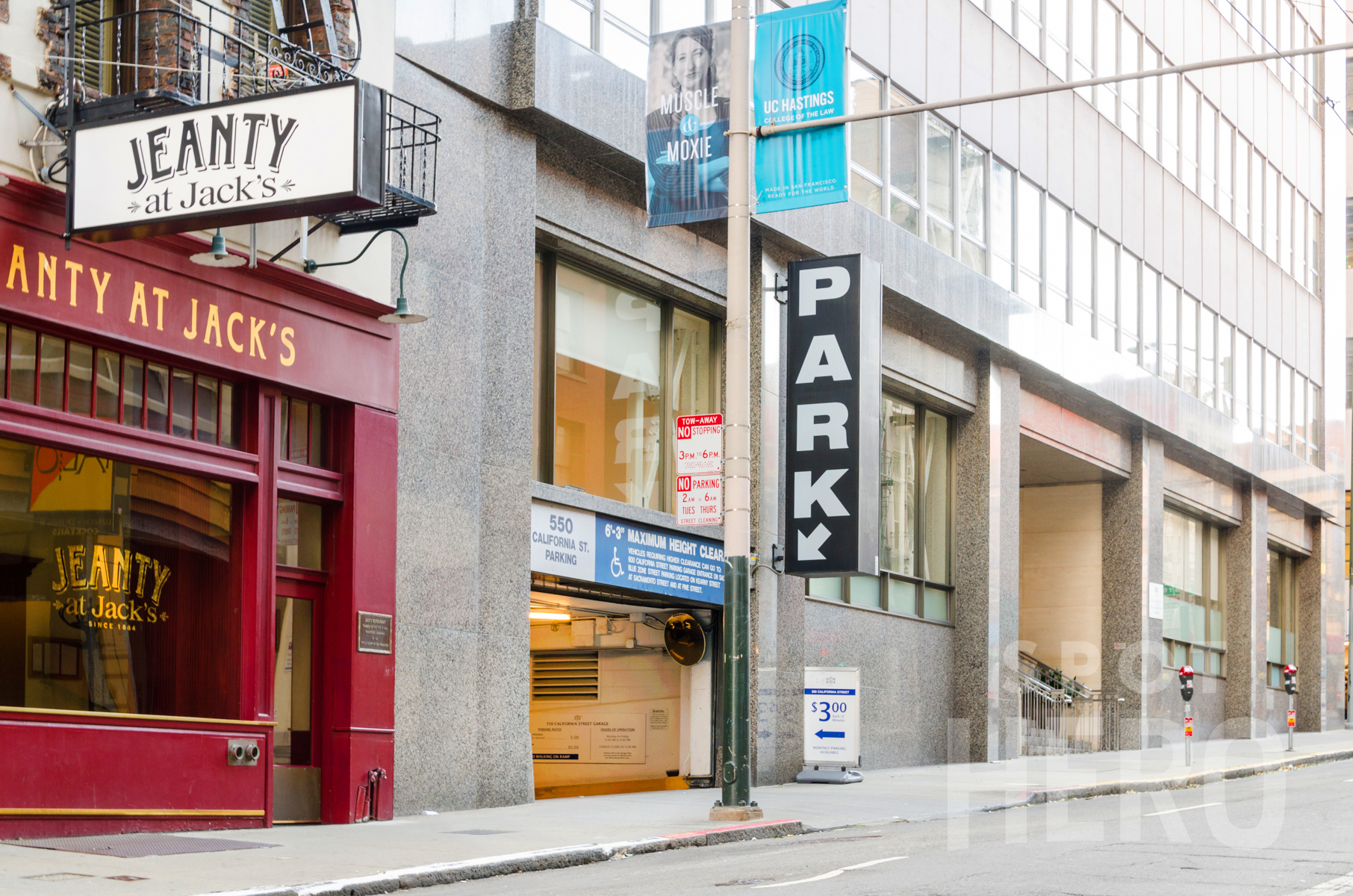 Photo of 635 Sacramento St. - Valet (550 California Garage)
