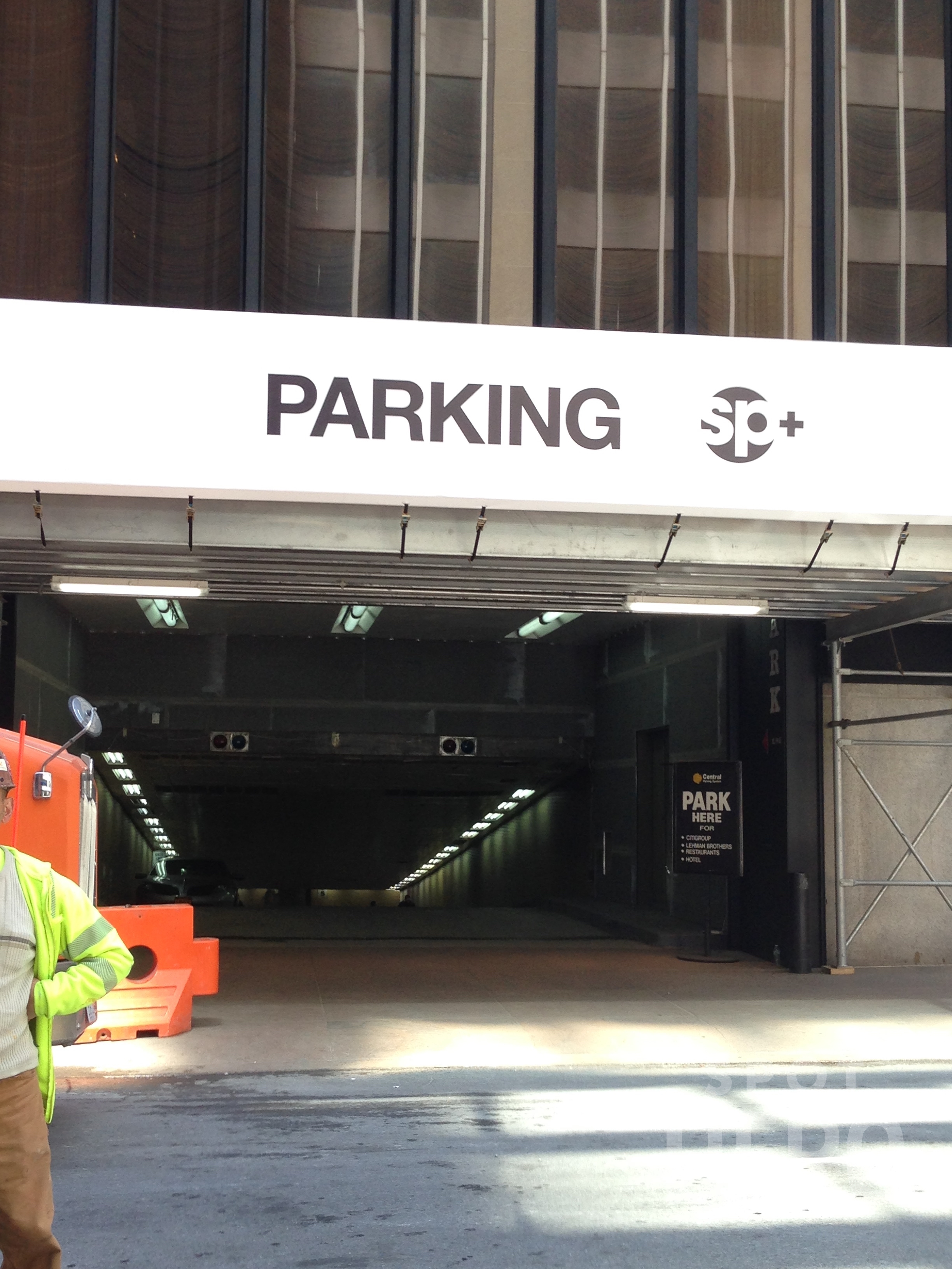 Photo of 123 E 53rd St. (375 Park Ave.) - Seagrams Building Valet Garage