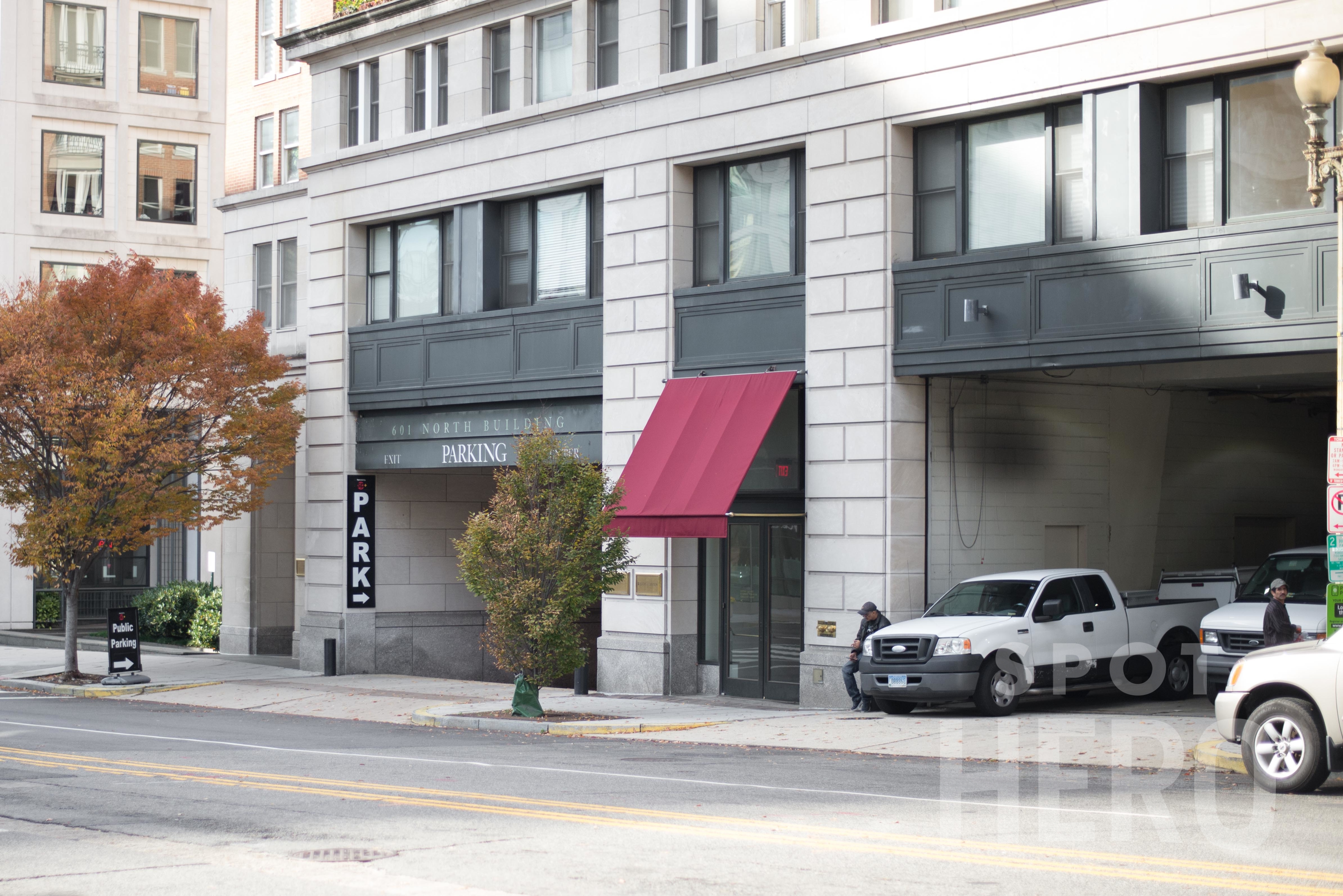 Photo of 320 6th St. NW (601 Pennsylvania Ave. NW) - North Building Garage