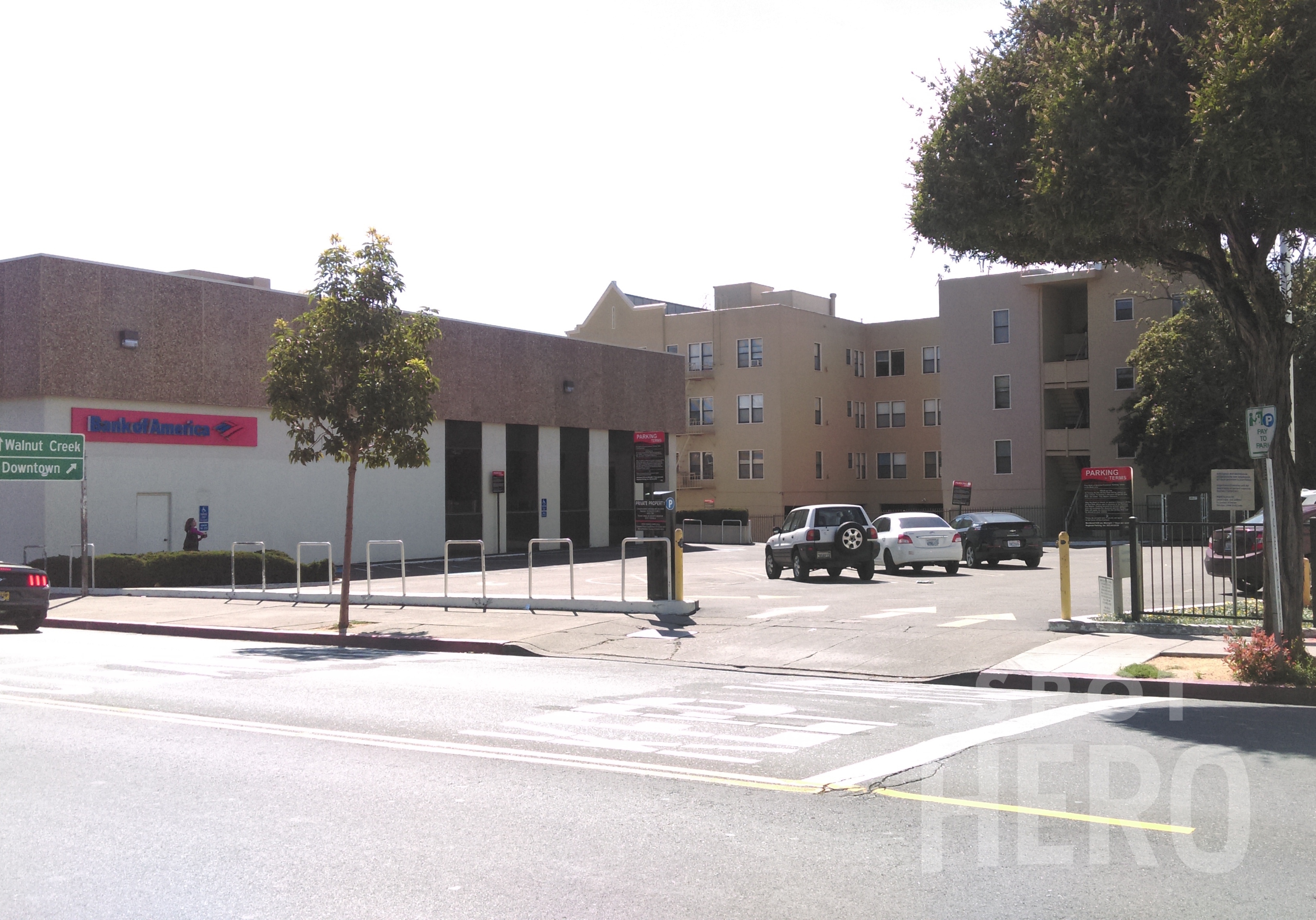 Photo of 6219 College Ave. - Bank of America Lot