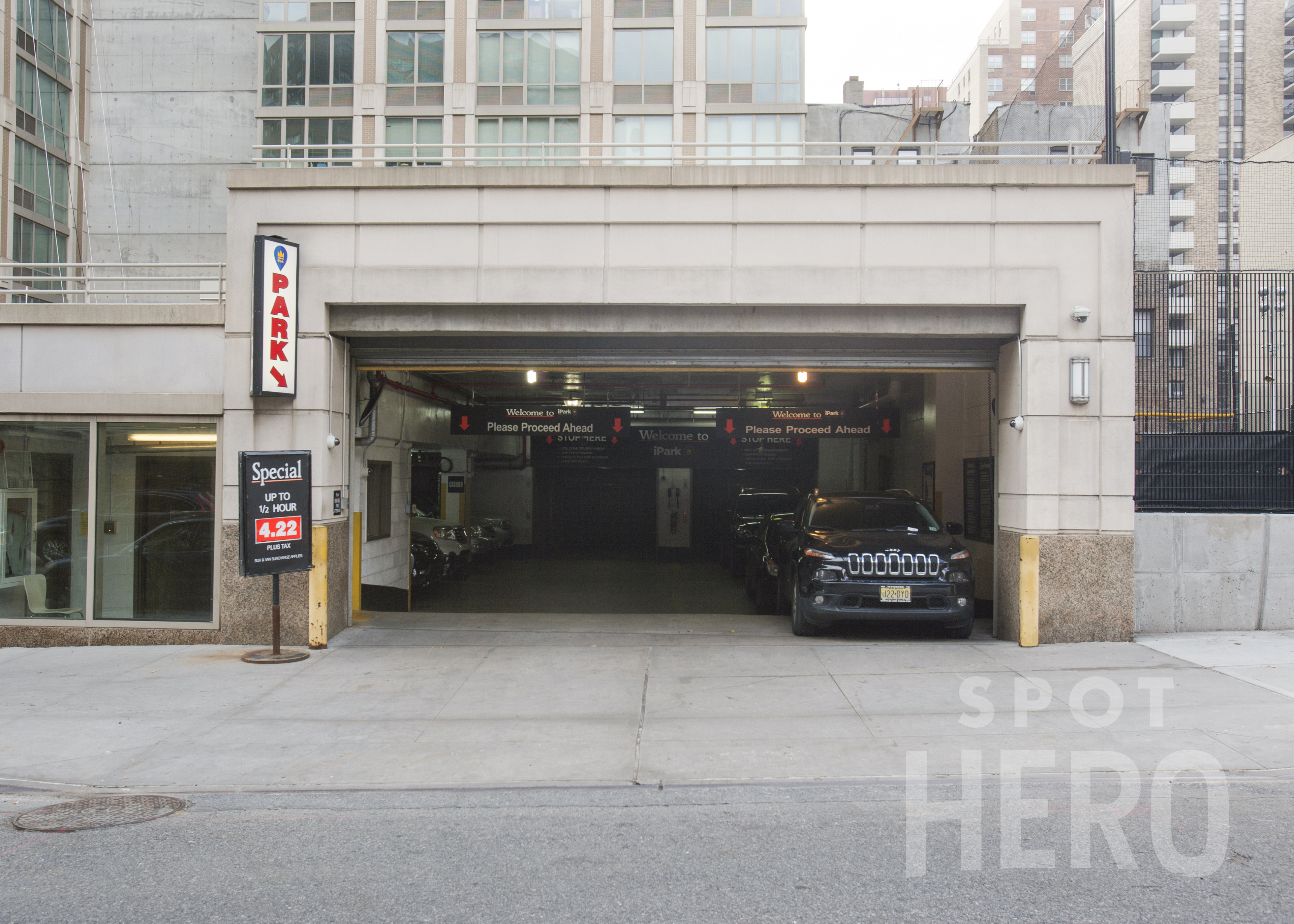 Photo of 124 E 98th St - Valet Garage