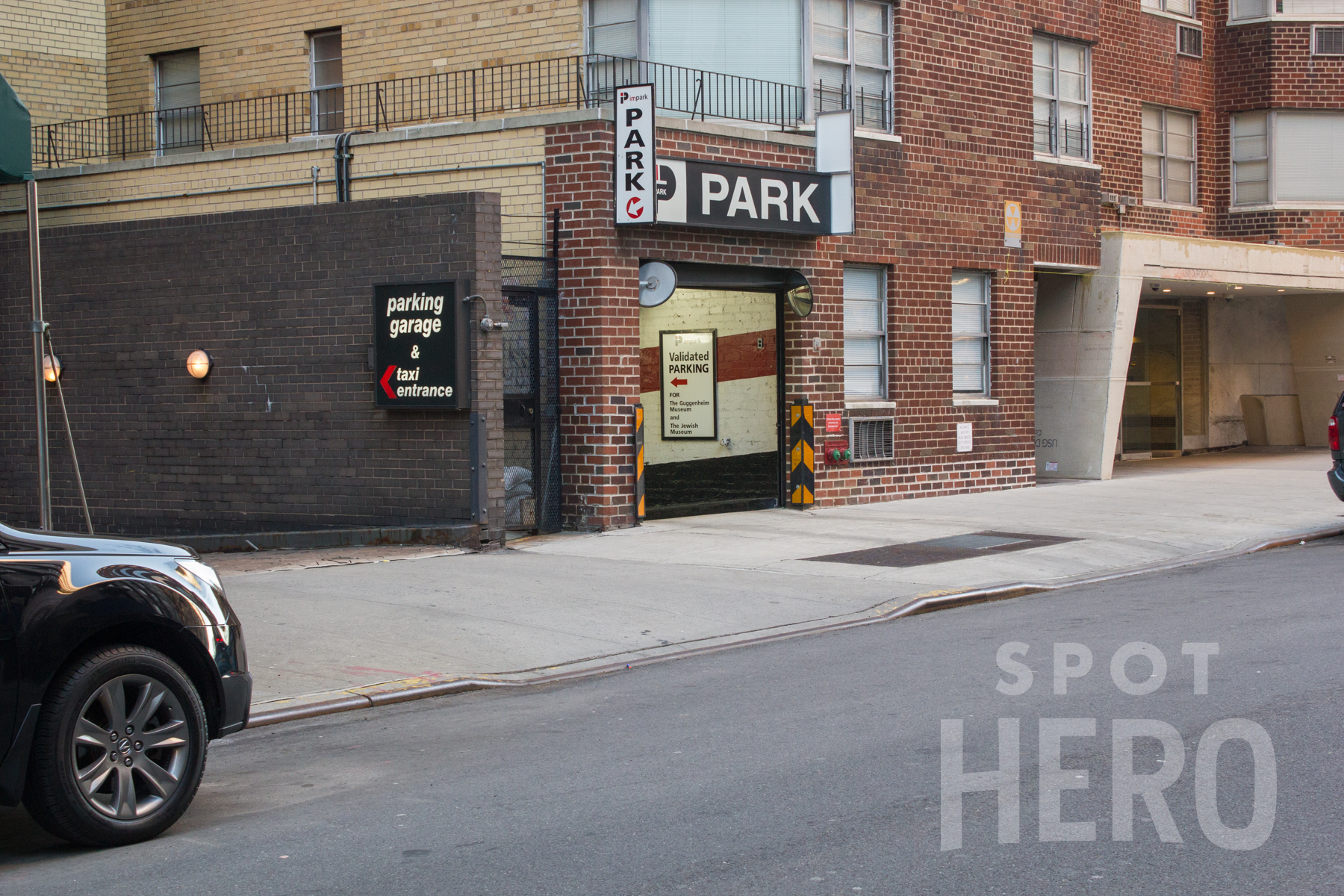 Photo of 40 E 89th St. (1229 Madison Ave) - Valet Garage