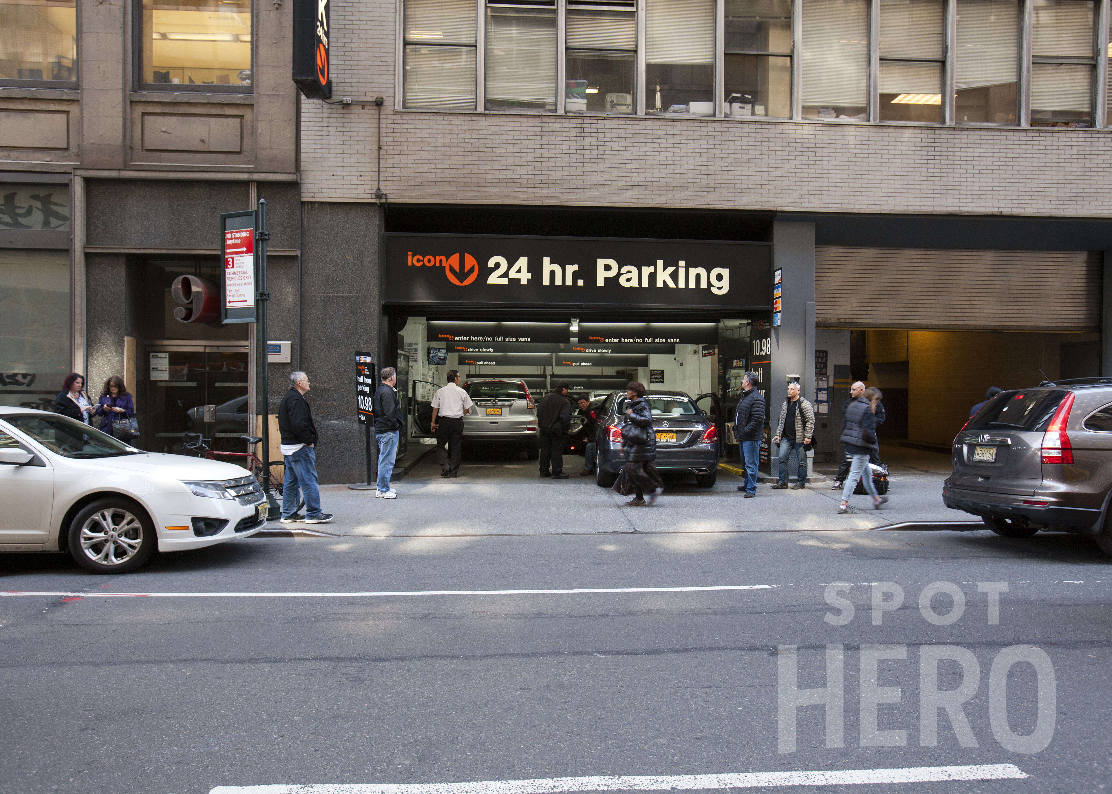 Photo of 11 E 38th St. - Valet (260 Madison Ave Garage)
