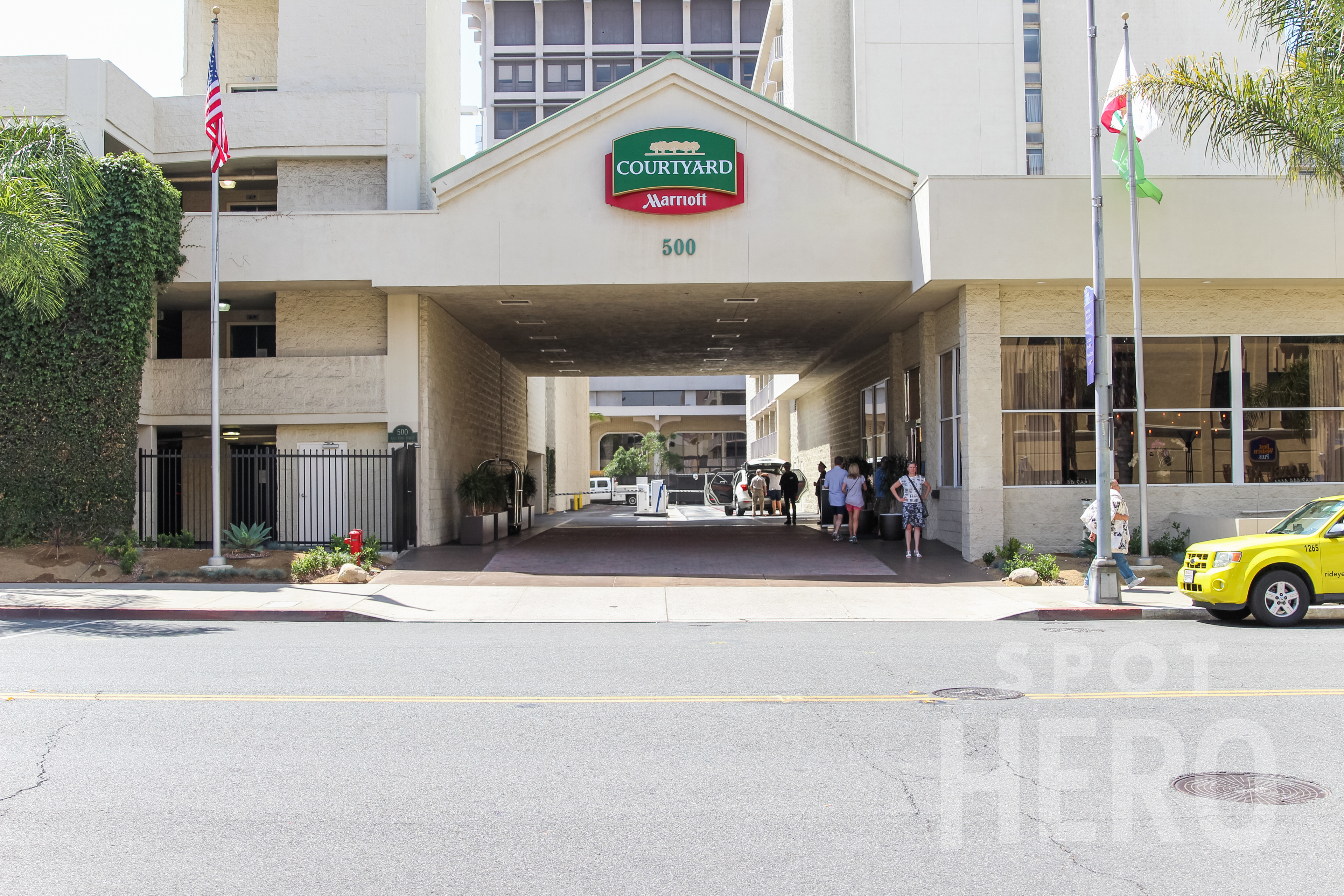 Photo of 500 E 1st St. - Courtyard Long Beach Garage