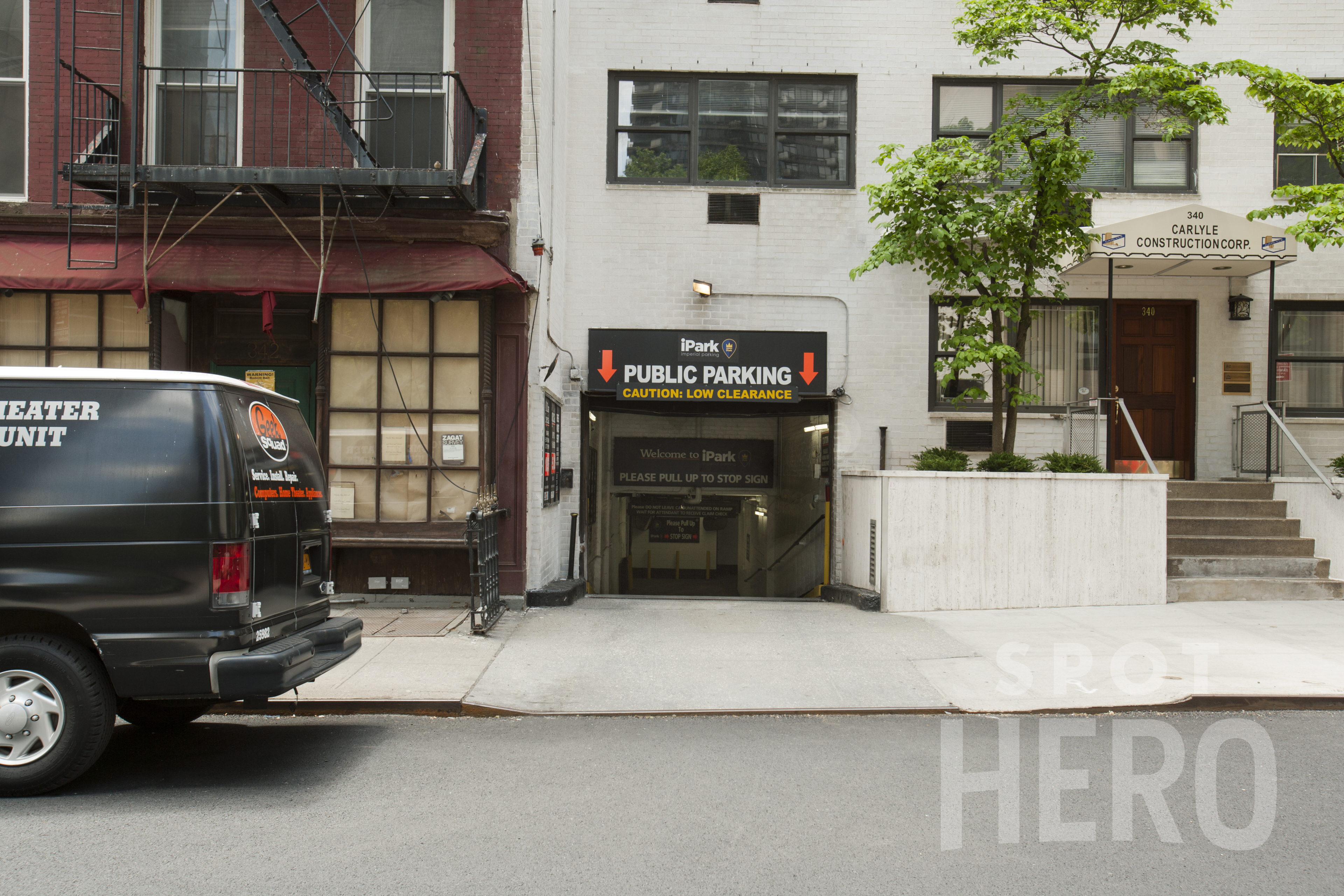 Photo of 330 E 46th St. - Valet Garage