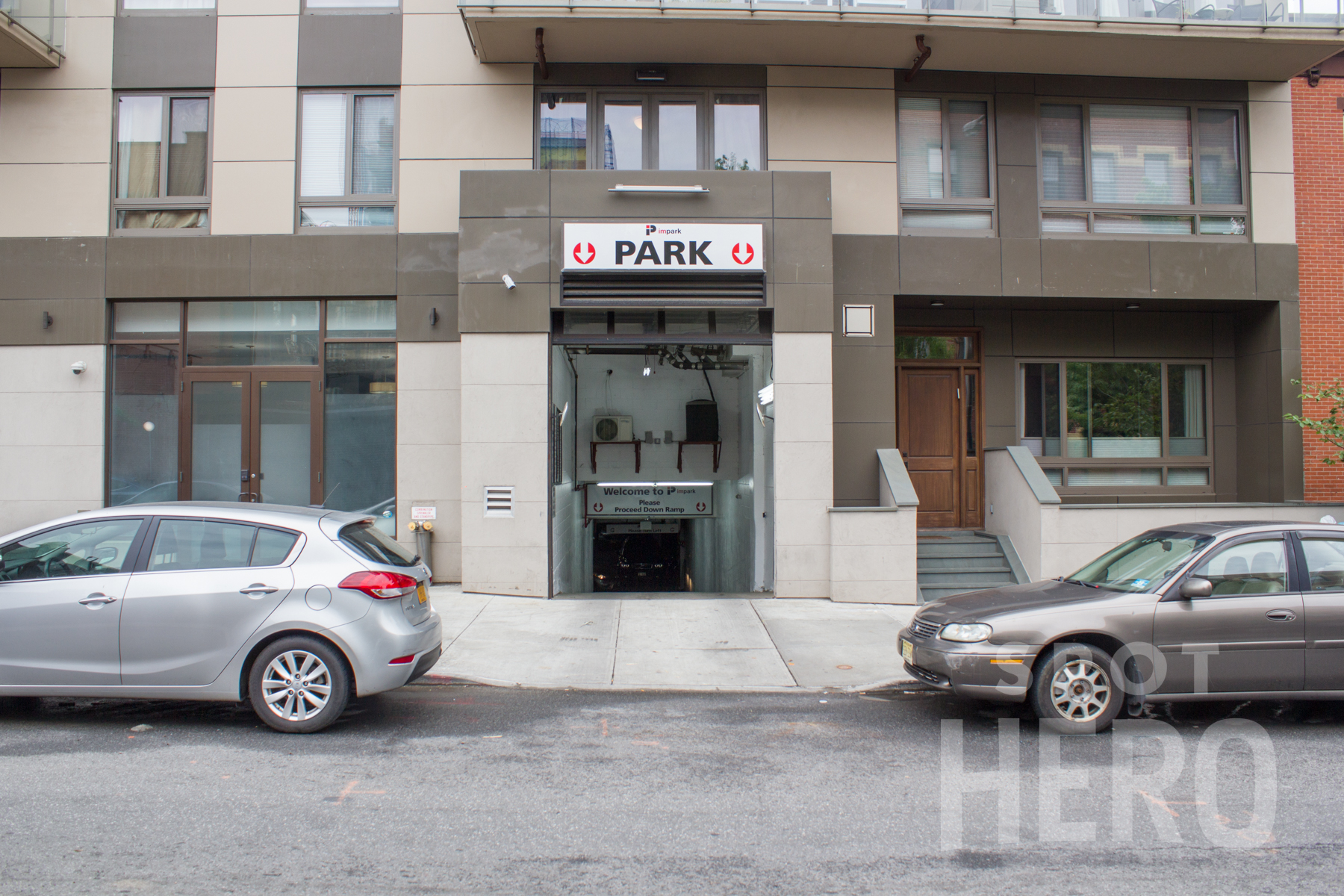 Photo of 200 12th St. - (500 4th Ave. Valet Garage)