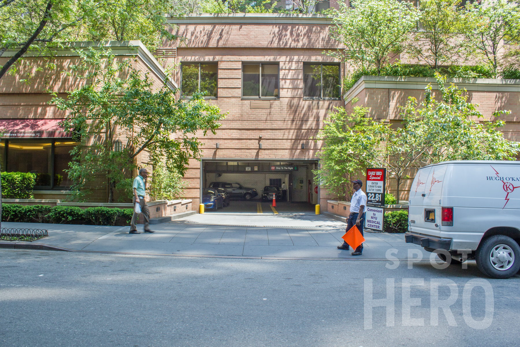 Photo of 221 E 38th St. - Paramount Tower Valet Garage