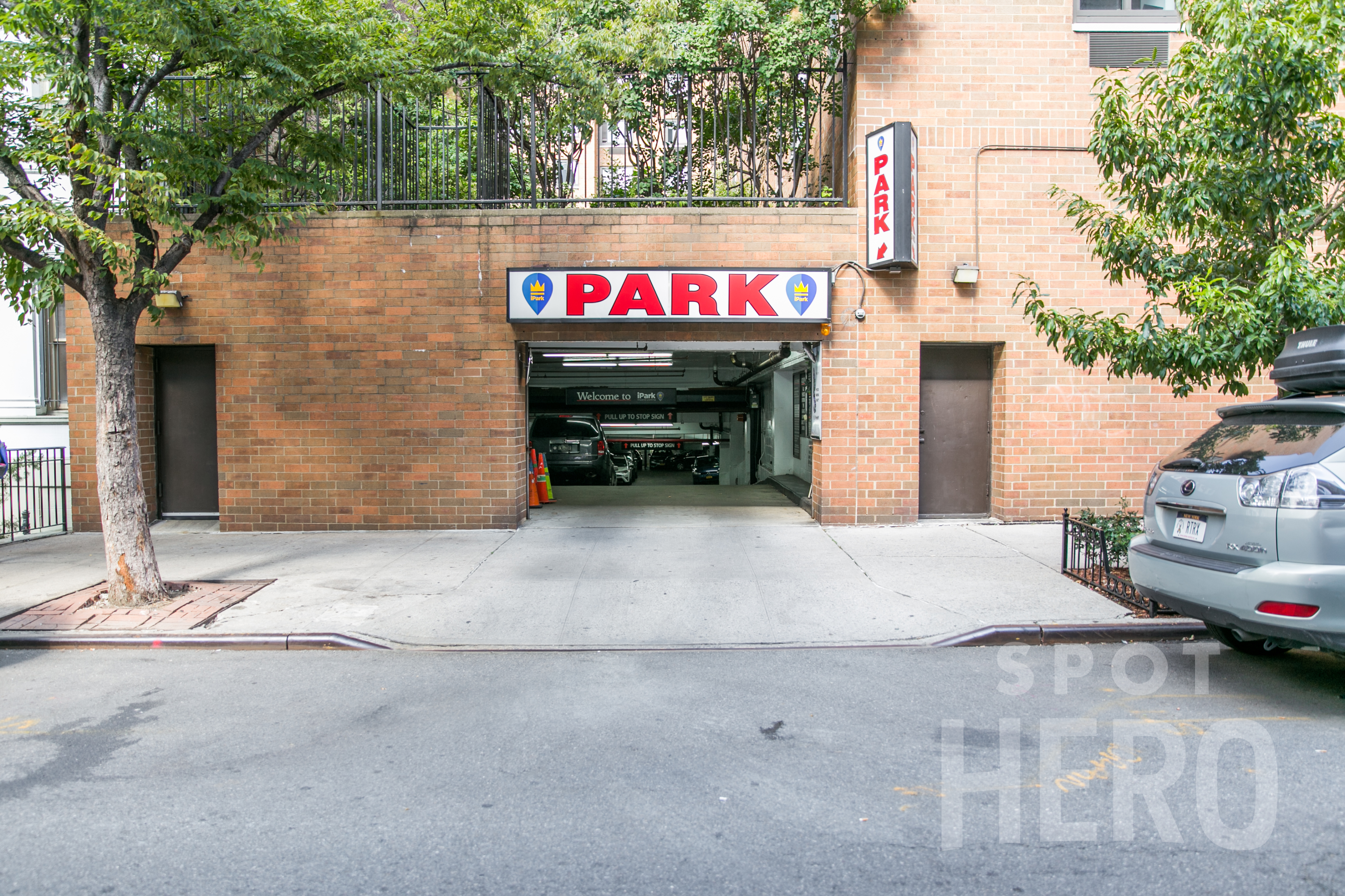 Photo of 105 W 88th St. - Garage