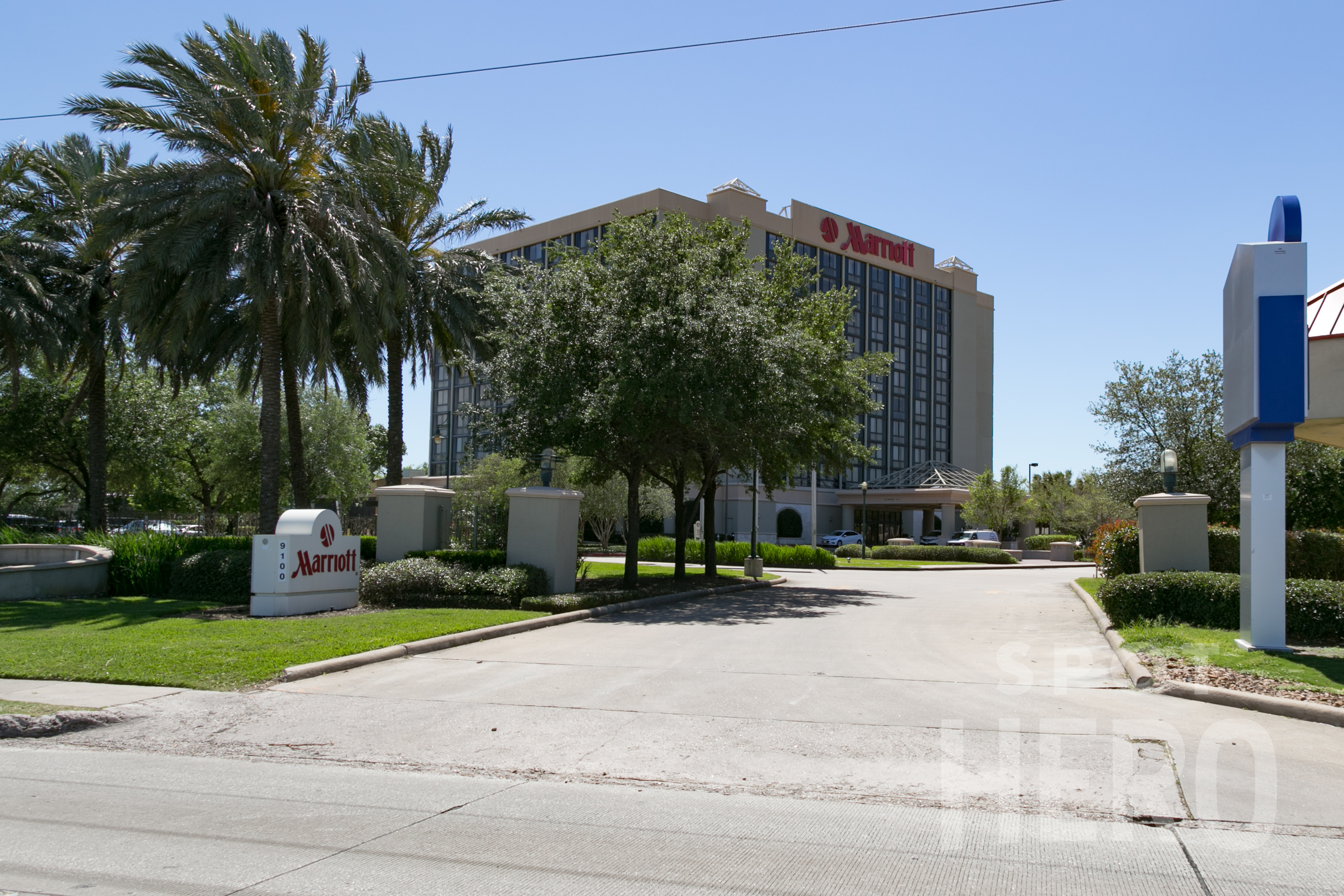 Photo of Marriott South - Uncovered Self Park